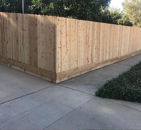 Quality cedar wood fence Fresno